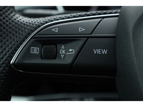 Audi Q3 Sportback 45 TFSI e 2x S Line | Elek. Trekhaak | Camera | Navi | Stoelverw. | Adapt. Cruise | Keyless | 19''