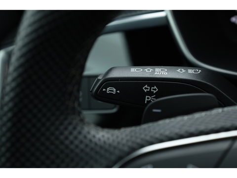 Audi Q3 Sportback 45 TFSI e 2x S Line | Elek. Trekhaak | Camera | Navi | Stoelverw. | Adapt. Cruise | Keyless | 19''