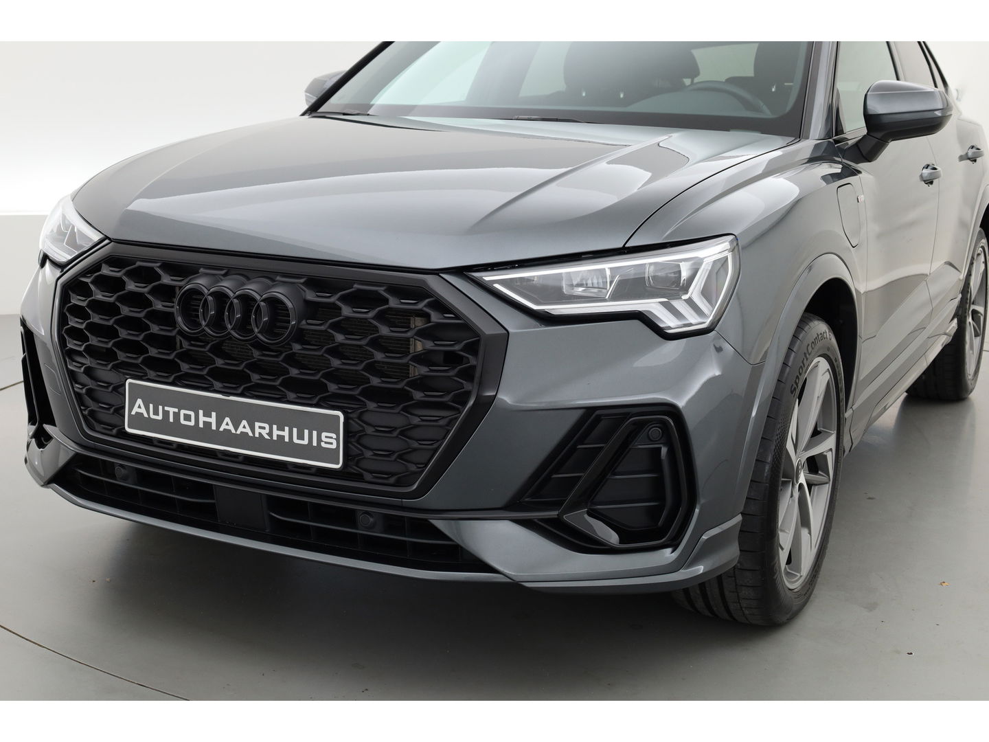 Audi Q3 Sportback 45 TFSI e 2x S Line | Elek. Trekhaak | Camera | Navi | Stoelverw. | Adapt. Cruise | Keyless | 19''