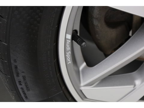 Audi Q3 Sportback 45 TFSI e 2x S Line | Elek. Trekhaak | Camera | Navi | Stoelverw. | Adapt. Cruise | Keyless | 19''