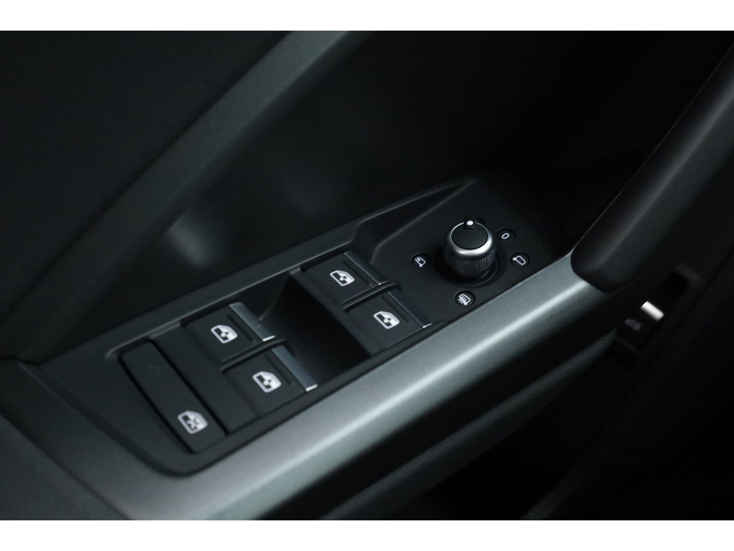 Audi Q3 Sportback 45 TFSI e 2x S Line | Elek. Trekhaak | Camera | Navi | Stoelverw. | Adapt. Cruise | Keyless | 19''