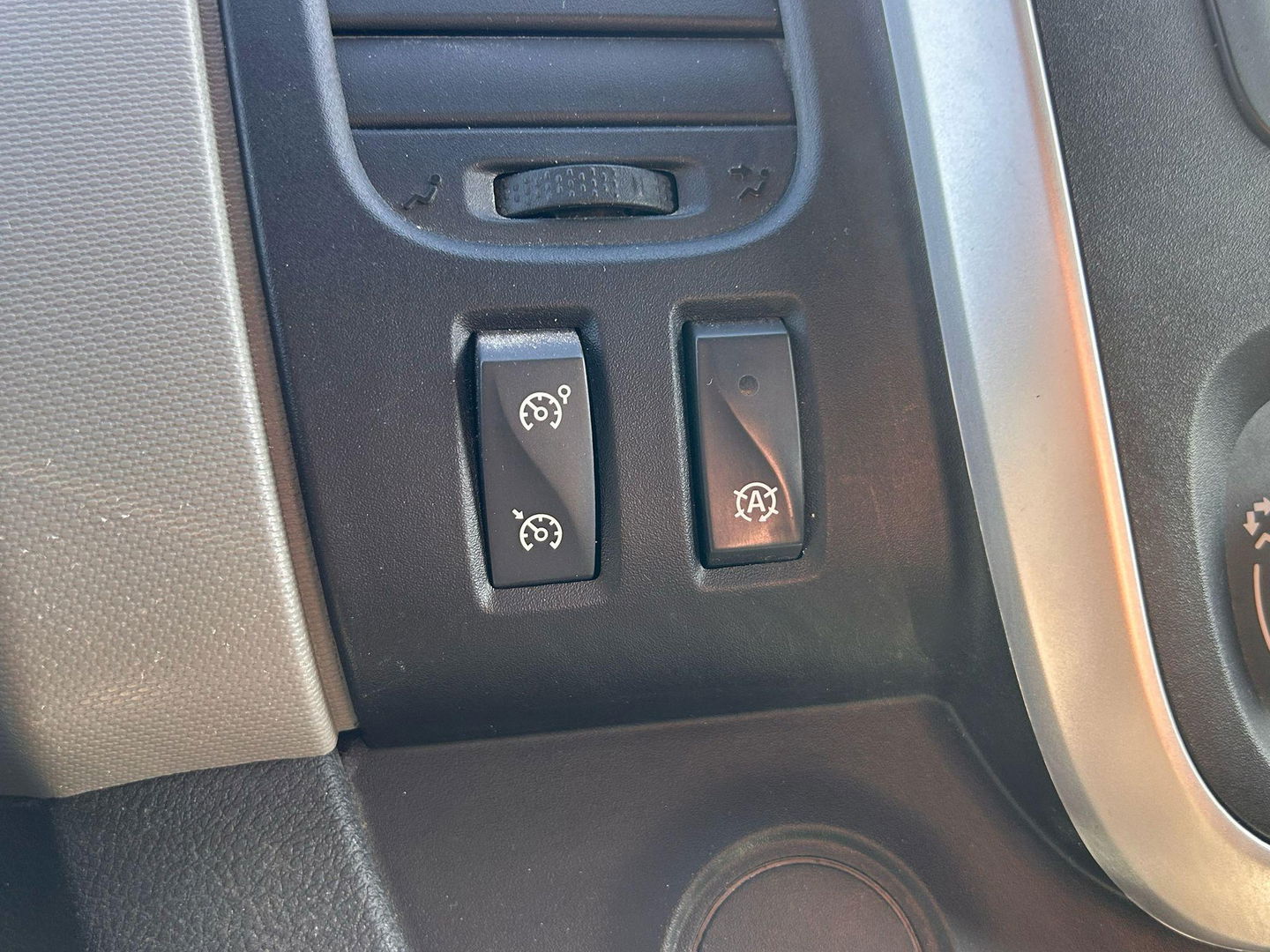 Renault Trafic 1.6 dCi 120pk T29 L2H1 MARGE | Leder | Sidesteps | Formula Sport |