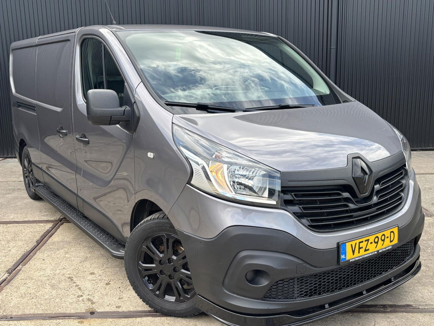Renault Trafic 1.6 dCi 120pk T29 L2H1 MARGE | Leder | Sidesteps | Formula Sport |