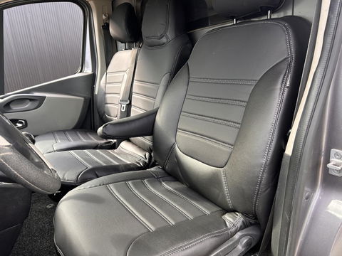 Renault Trafic 1.6 dCi 120pk T29 L2H1 MARGE | Leder | Sidesteps | Formula Sport |