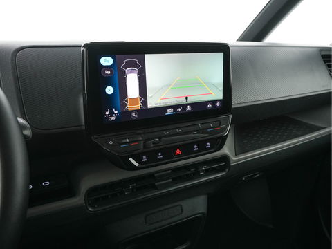 Volkswagen ID. Buzz Cargo 77 kWh [ 3-Fase ] {SOH-90%} *FULL-LED | ADAPTIVE-CRUISE | LANE-ASSIST | KEYLESS | DAB+ | CAMERA | DIGI-COCKPIT | NAVI-FULLMAP | HEATED-COMFORTSEATS | CCS-FASTLOADER | LANE-ASSIST | TOWBAR | 20"ALU*