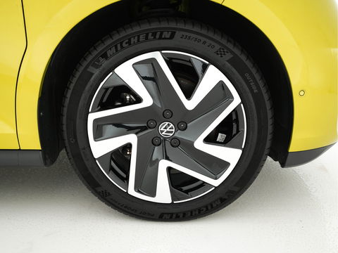 Volkswagen ID. Buzz Cargo 77 kWh [ 3-Fase ] {SOH-90%} *FULL-LED | ADAPTIVE-CRUISE | LANE-ASSIST | KEYLESS | DAB+ | CAMERA | DIGI-COCKPIT | NAVI-FULLMAP | HEATED-COMFORTSEATS | CCS-FASTLOADER | LANE-ASSIST | TOWBAR | 20"ALU*