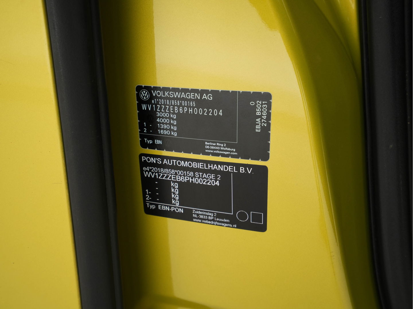 Volkswagen ID. Buzz Cargo 77 kWh [ 3-Fase ] {SOH-90%} *FULL-LED | ADAPTIVE-CRUISE | LANE-ASSIST | KEYLESS | DAB+ | CAMERA | DIGI-COCKPIT | NAVI-FULLMAP | HEATED-COMFORTSEATS | CCS-FASTLOADER | LANE-ASSIST | TOWBAR | 20"ALU*