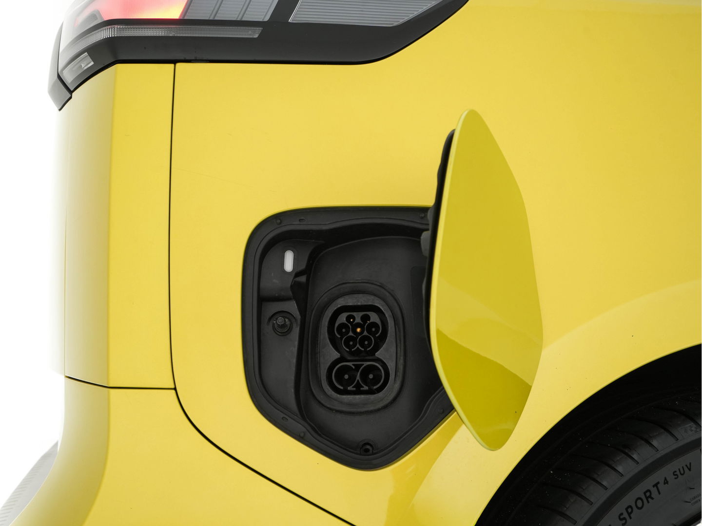 Volkswagen ID. Buzz Cargo 77 kWh [ 3-Fase ] {SOH-90%} *FULL-LED | ADAPTIVE-CRUISE | LANE-ASSIST | KEYLESS | DAB+ | CAMERA | DIGI-COCKPIT | NAVI-FULLMAP | HEATED-COMFORTSEATS | CCS-FASTLOADER | LANE-ASSIST | TOWBAR | 20"ALU*