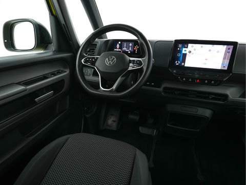 Volkswagen ID. Buzz Cargo 77 kWh [ 3-Fase ] {SOH-90%} *FULL-LED | ADAPTIVE-CRUISE | LANE-ASSIST | KEYLESS | DAB+ | CAMERA | DIGI-COCKPIT | NAVI-FULLMAP | HEATED-COMFORTSEATS | CCS-FASTLOADER | LANE-ASSIST | TOWBAR | 20"ALU*