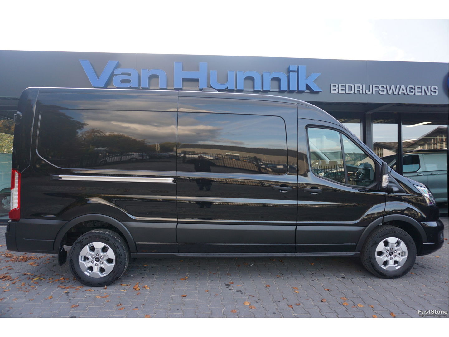 Ford Transit 350L L3H2 Limited AUT-10 RWD 165PK BPM VRIJ Navi, Adap. Cruise, 360° Cam, 3.5T Trekhaak!! NR. A199