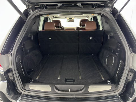 Jeep Grand Cherokee 3.0 CRD Summit Aut. *PANO | FULL-LEATHER | XENON | DIGI-COCKPIT | AIR-SUSPENSION | BLIND-SPOT | ADAPTIVE-CRUISE | MEMORY-PACK | CAMERA | KEYLESS | NAVI-FULLMAP | TOWBAR | COMFORT-SEATS | SHIFT-PADDLES | DAB