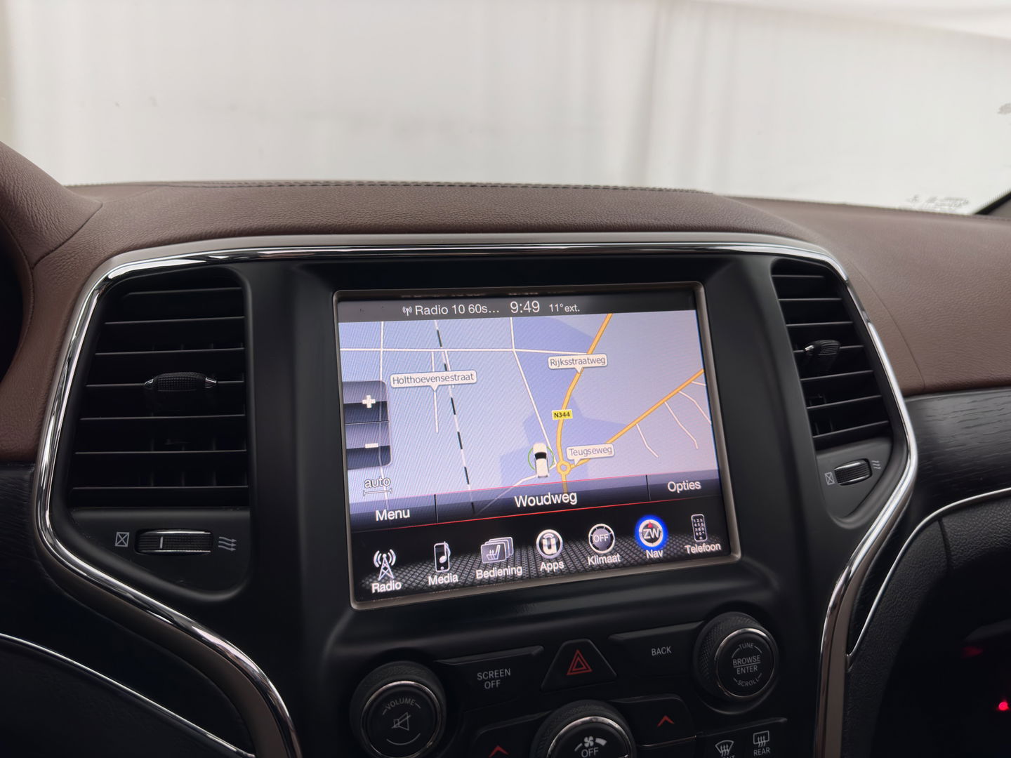 Jeep Grand Cherokee 3.0 CRD Summit Aut. *PANO | FULL-LEATHER | XENON | DIGI-COCKPIT | AIR-SUSPENSION | BLIND-SPOT | ADAPTIVE-CRUISE | MEMORY-PACK | CAMERA | KEYLESS | NAVI-FULLMAP | TOWBAR | COMFORT-SEATS | SHIFT-PADDLES | DAB