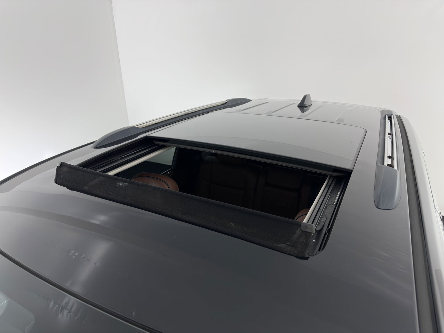 Jeep Grand Cherokee 3.0 CRD Summit Aut. *PANO | FULL-LEATHER | XENON | DIGI-COCKPIT | AIR-SUSPENSION | BLIND-SPOT | ADAPTIVE-CRUISE | MEMORY-PACK | CAMERA | KEYLESS | NAVI-FULLMAP | TOWBAR | COMFORT-SEATS | SHIFT-PADDLES | DAB