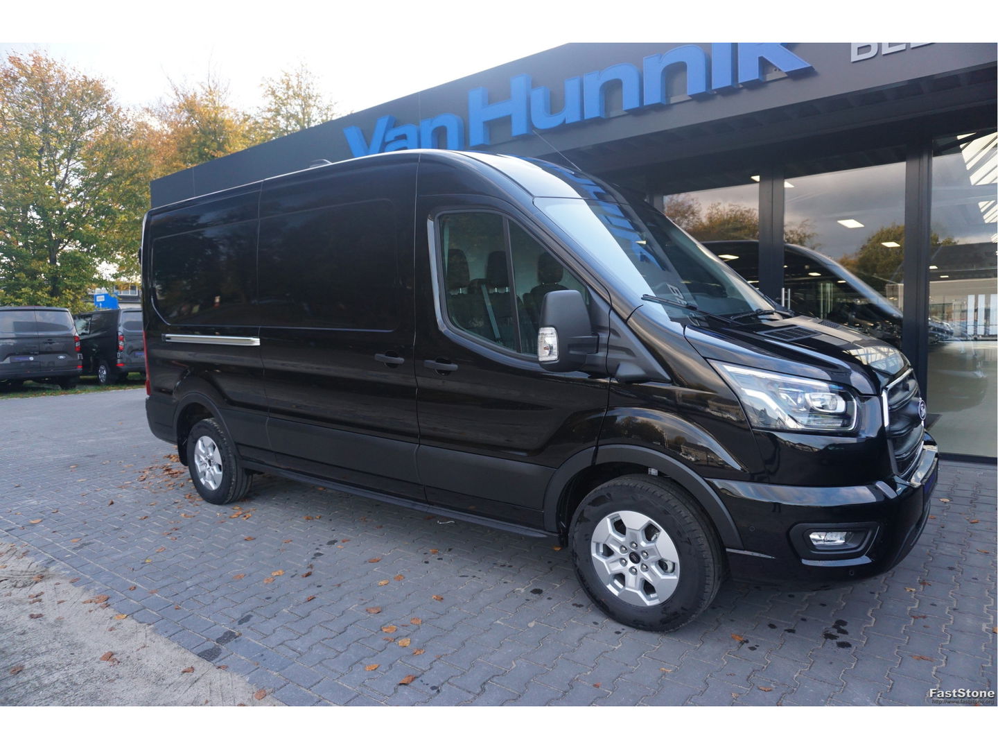 Ford Transit 350L L3H2 Limited AUT-10 RWD 165PK BPM VRIJ Navi, Adap. Cruise, 360° Cam, 3.5T Trekhaak!! NR. A198