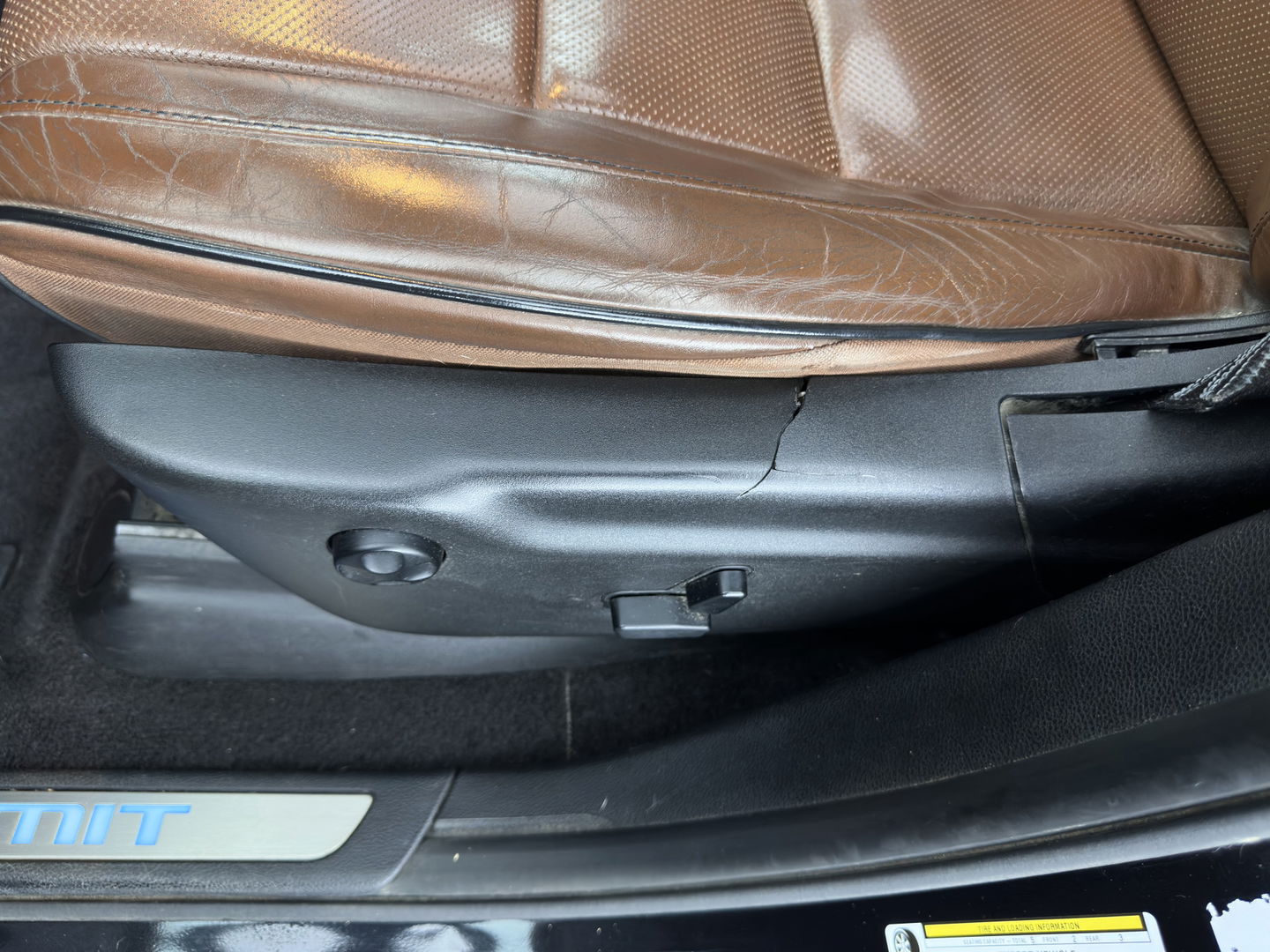 Jeep Grand Cherokee 3.0 CRD Summit Aut. *PANO | FULL-LEATHER | XENON | DIGI-COCKPIT | AIR-SUSPENSION | BLIND-SPOT | ADAPTIVE-CRUISE | MEMORY-PACK | CAMERA | KEYLESS | NAVI-FULLMAP | TOWBAR | COMFORT-SEATS | SHIFT-PADDLES | DAB