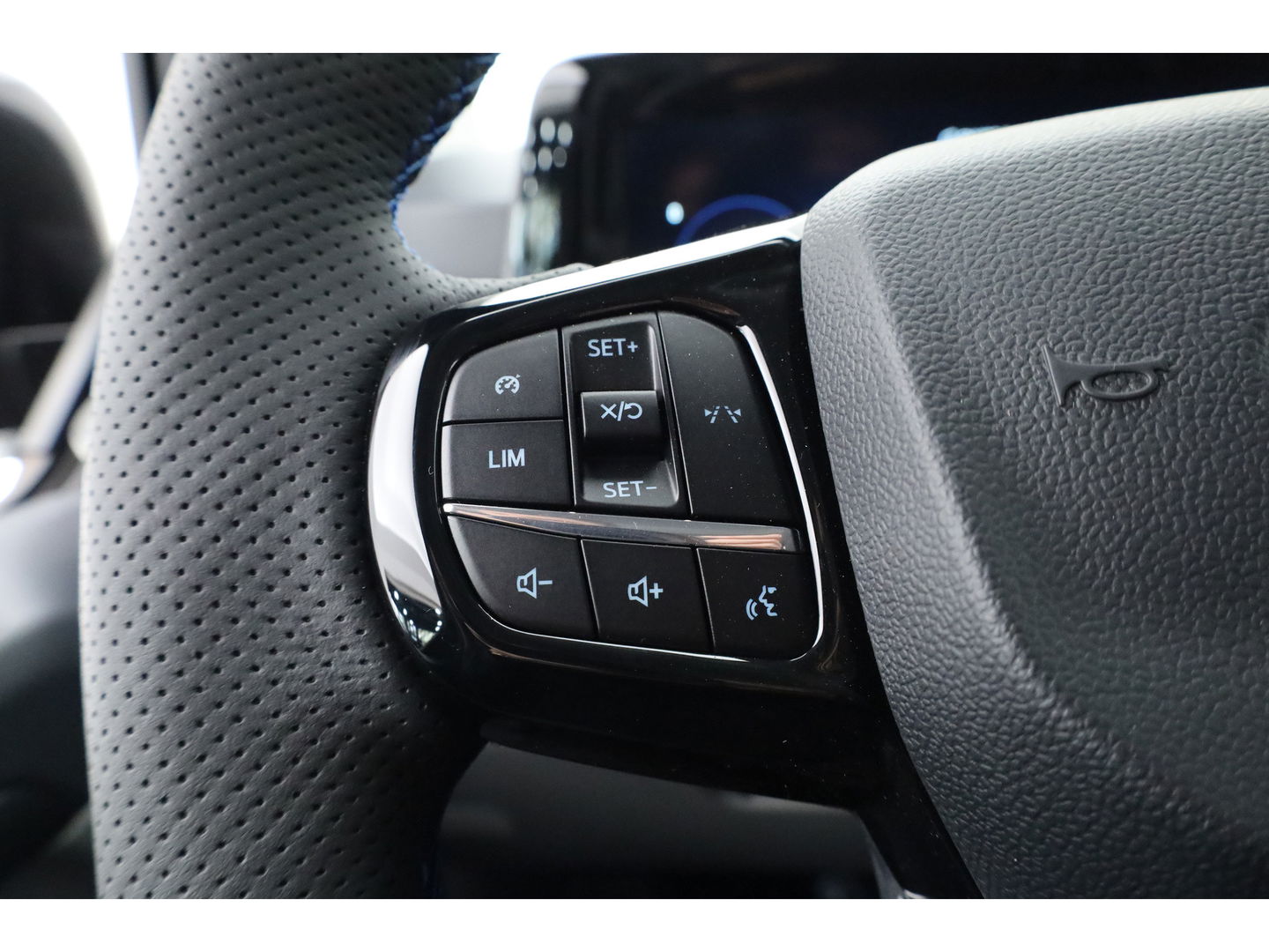 Ford Transit Custom 320 2.5 PHEV L2H1 MS-RT DC | Voorraad | Elek. Trekhaak  | 19'' | Kuipstoelen | Cruise