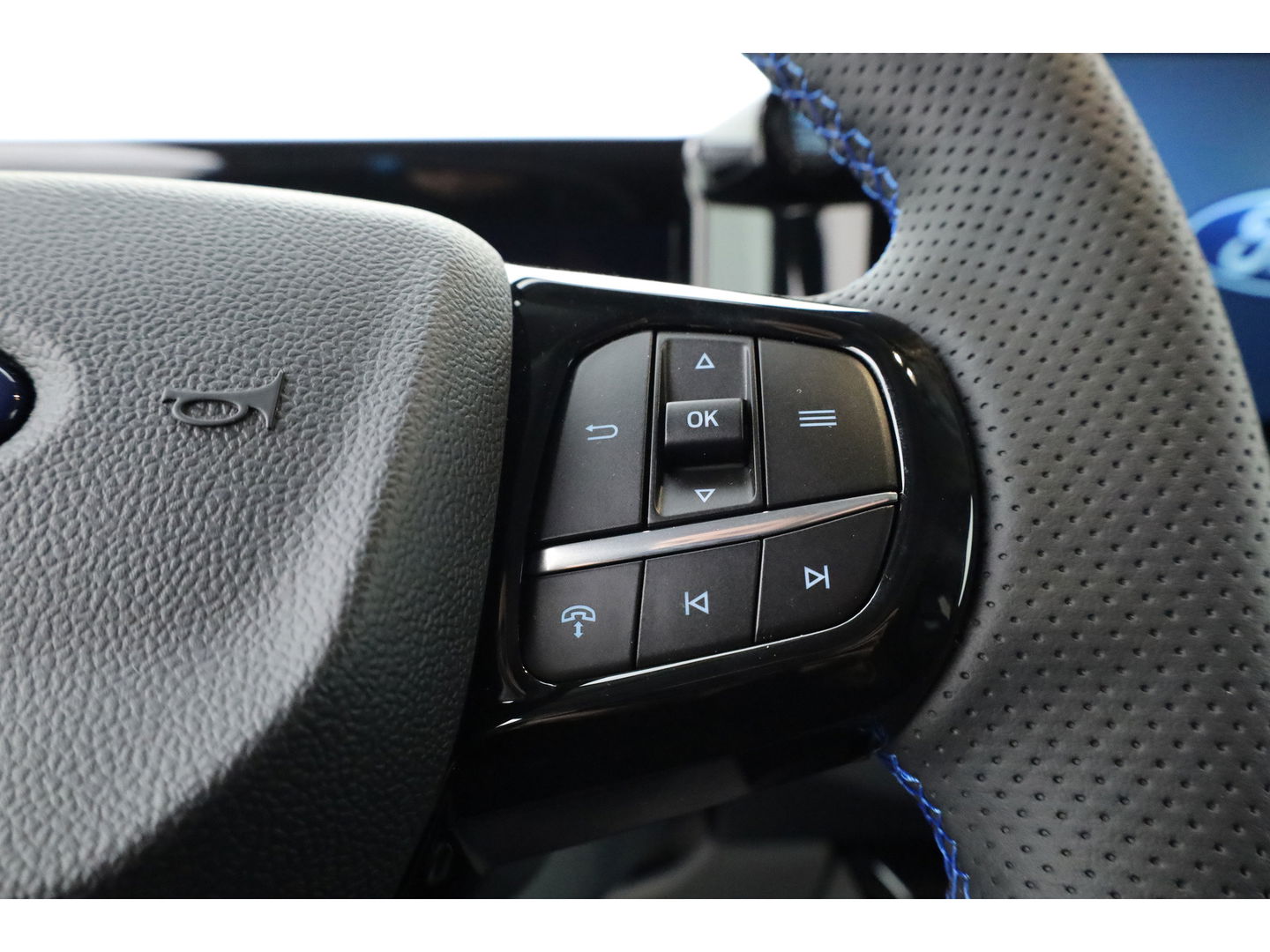 Ford Transit Custom 320 2.5 PHEV L2H1 MS-RT DC | Voorraad | Elek. Trekhaak  | 19'' | Kuipstoelen | Cruise