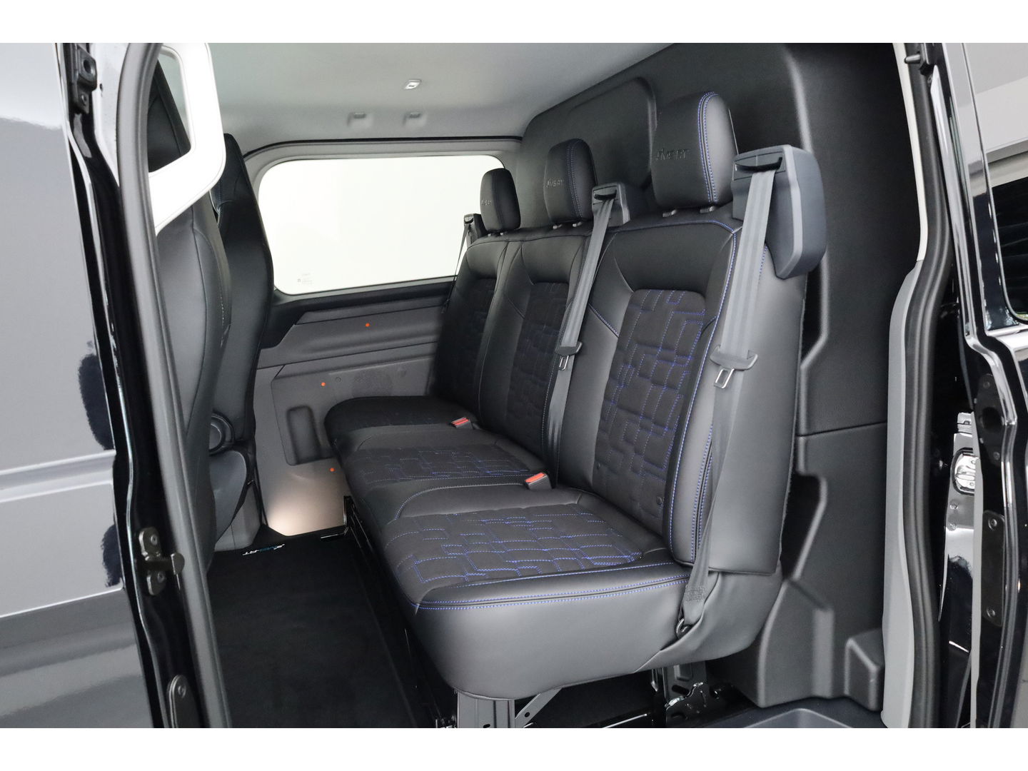 Ford Transit Custom 320 2.5 PHEV L2H1 MS-RT DC | Voorraad | Elek. Trekhaak  | 19'' | Kuipstoelen | Cruise
