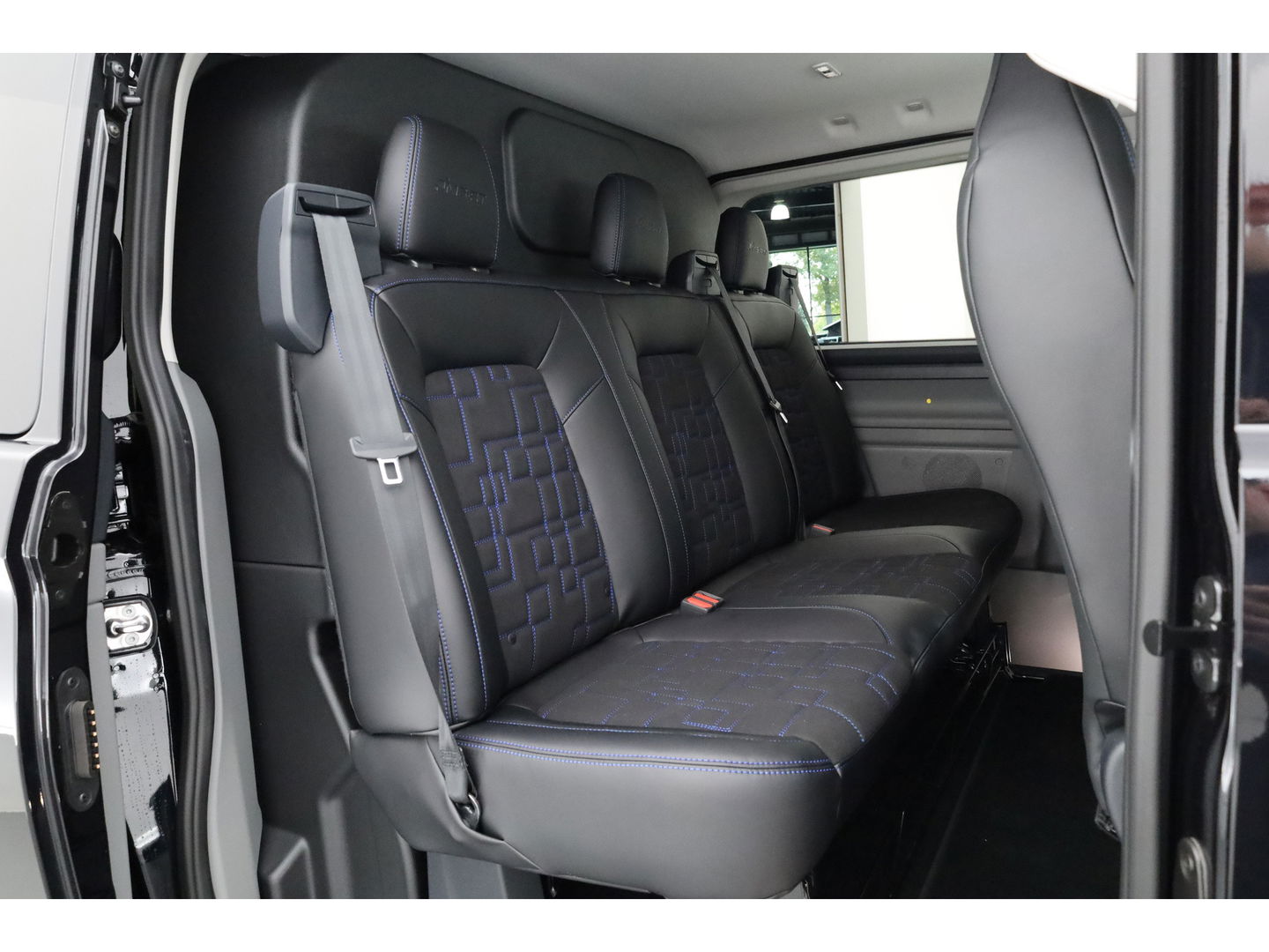 Ford Transit Custom 320 2.5 PHEV L2H1 MS-RT DC | Voorraad | Elek. Trekhaak  | 19'' | Kuipstoelen | Cruise