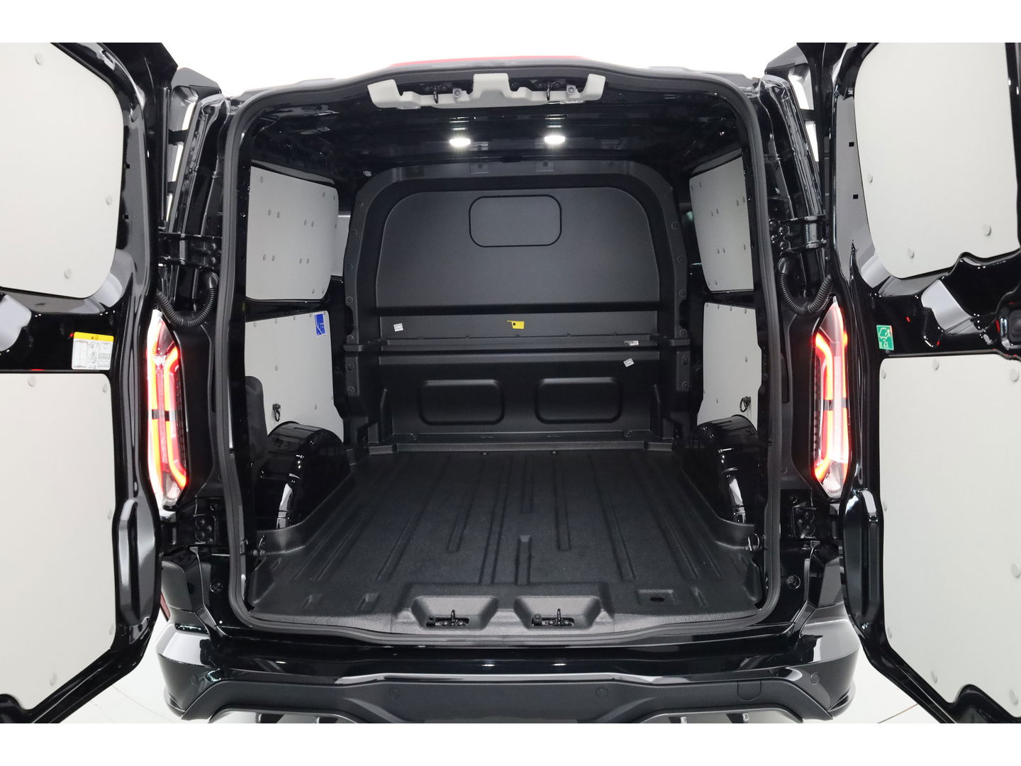 Ford Transit Custom 320 2.5 PHEV L2H1 MS-RT DC | Voorraad | Elek. Trekhaak  | 19'' | Kuipstoelen | Cruise