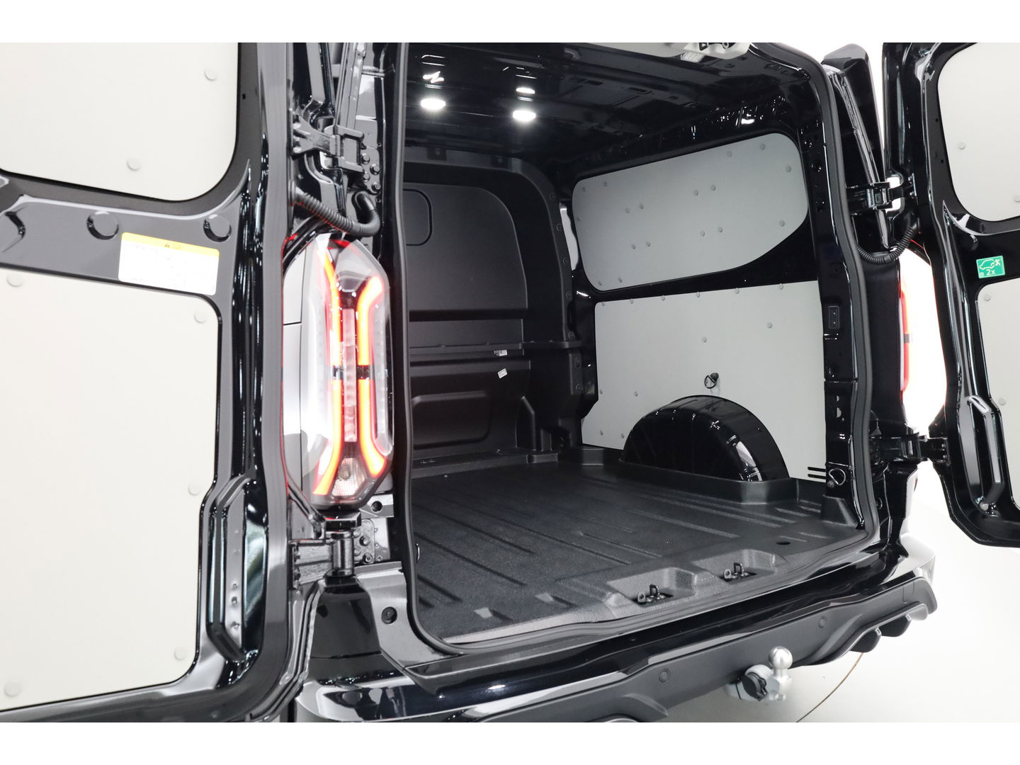 Ford Transit Custom 320 2.5 PHEV L2H1 MS-RT DC | Voorraad | Elek. Trekhaak  | 19'' | Kuipstoelen | Cruise