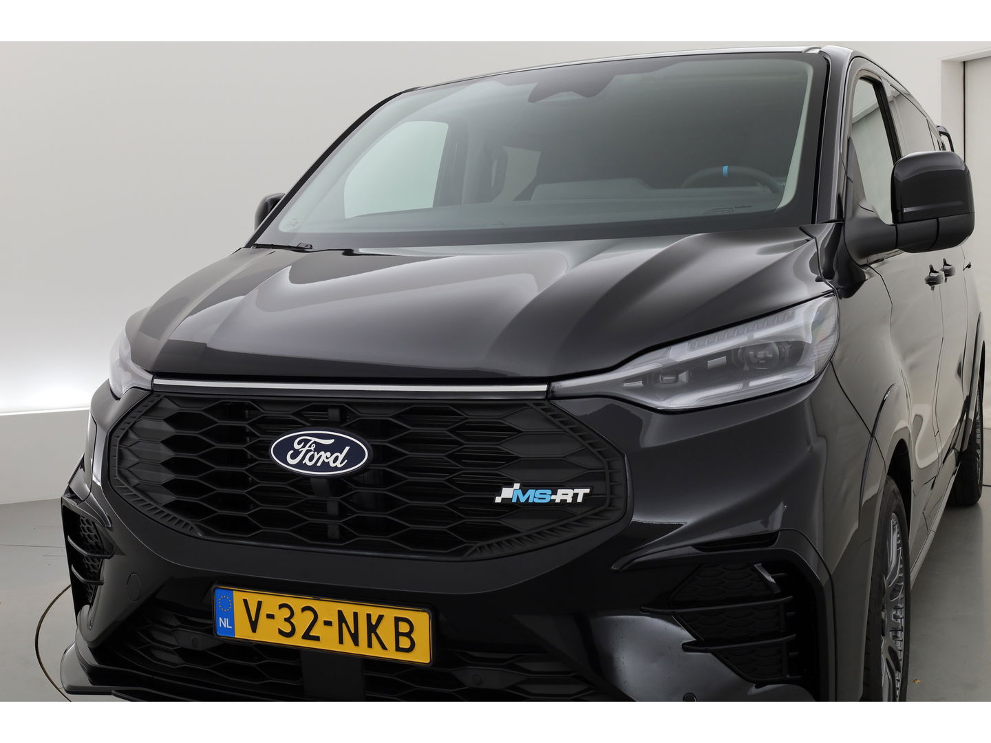 Ford Transit Custom 320 2.5 PHEV L2H1 MS-RT DC | Voorraad | Elek. Trekhaak  | 19'' | Kuipstoelen | Cruise