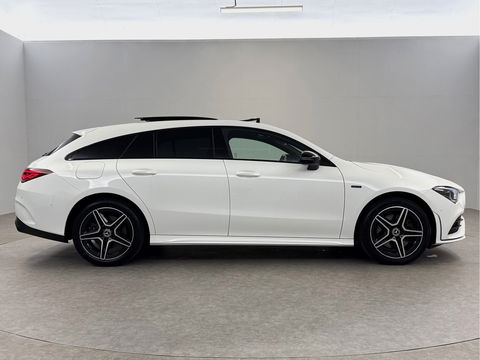 Mercedes-Benz CLA-Klasse Shooting brake 250 e AMG Night | Pano | Sfeerverl. | Burmester | Virtual | Camera | Trekh. | Carplay | Adaptive Cruise
