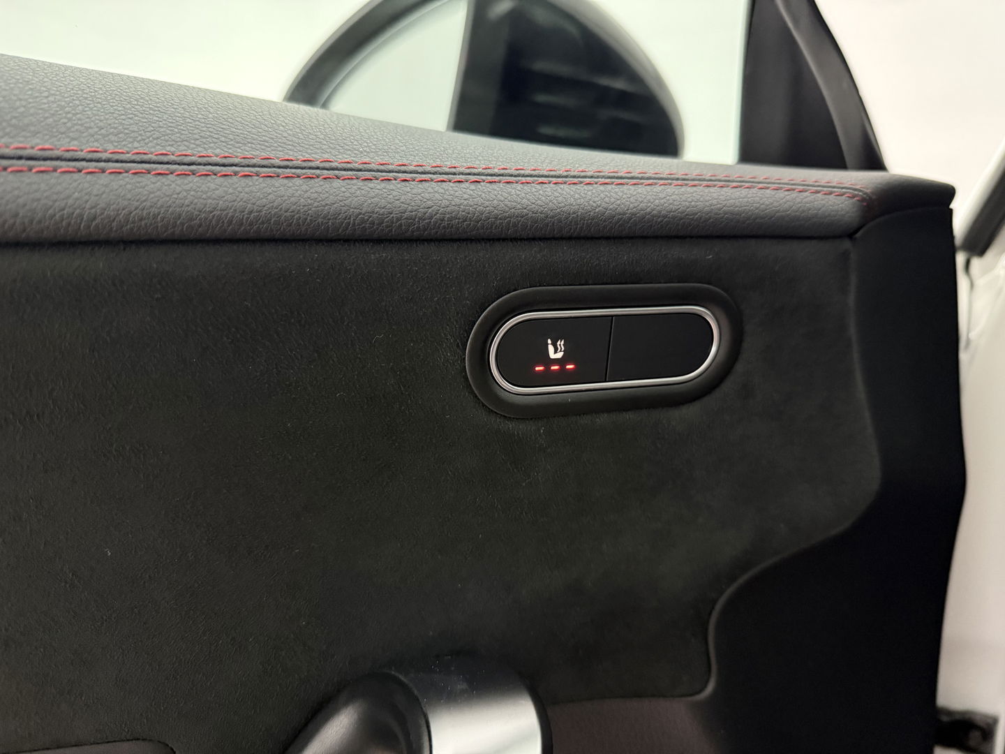 Mercedes-Benz CLA-Klasse Shooting brake 250 e AMG Night | Pano | Sfeerverl. | Burmester | Virtual | Camera | Trekh. | Carplay | Adaptive Cruise