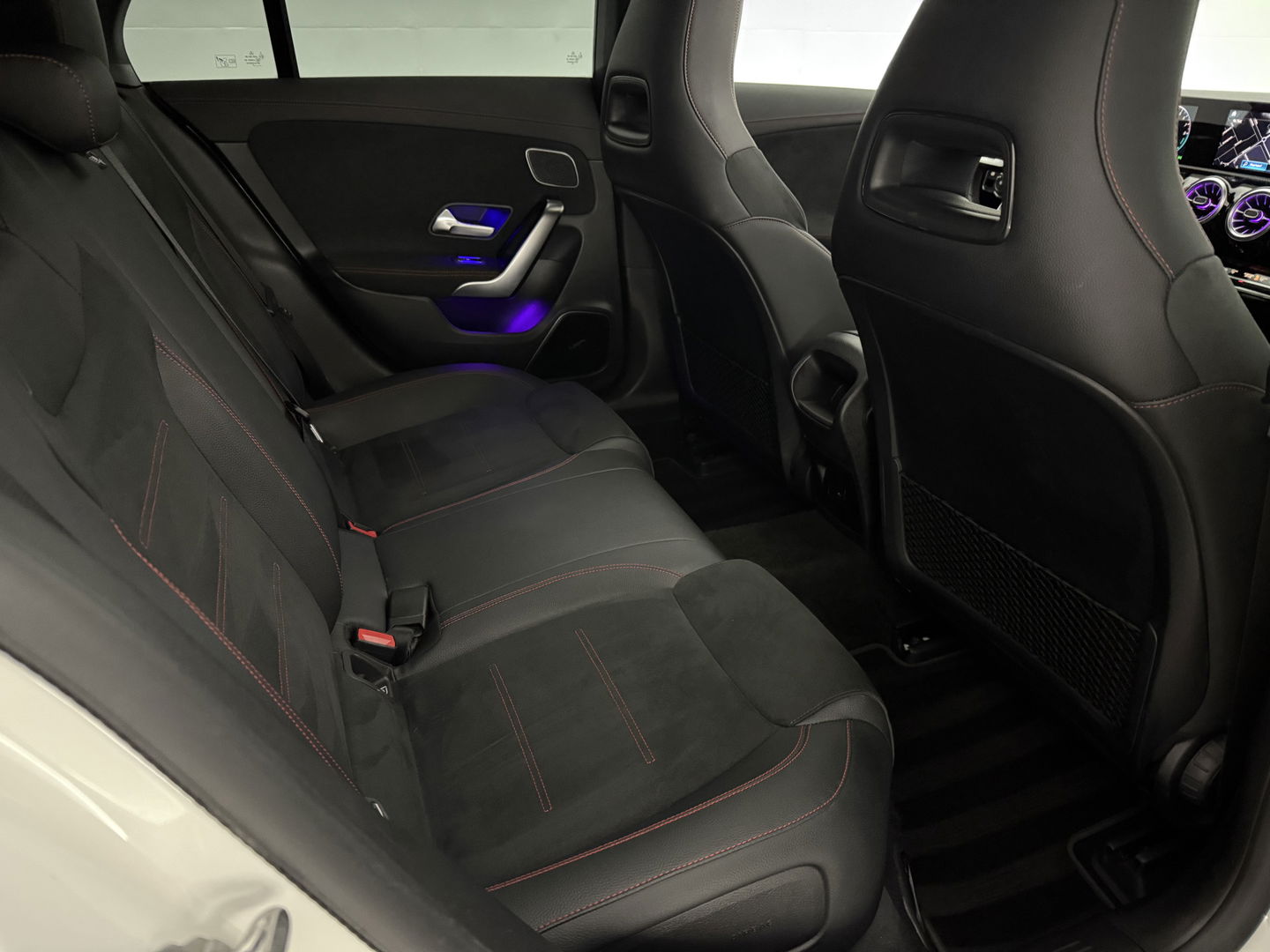 Mercedes-Benz CLA-Klasse Shooting brake 250 e AMG Night | Pano | Sfeerverl. | Burmester | Virtual | Camera | Trekh. | Carplay | Adaptive Cruise