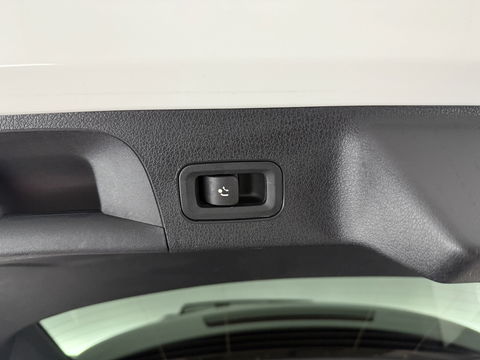 Mercedes-Benz CLA-Klasse Shooting brake 250 e AMG Night | Pano | Sfeerverl. | Burmester | Virtual | Camera | Trekh. | Carplay | Adaptive Cruise