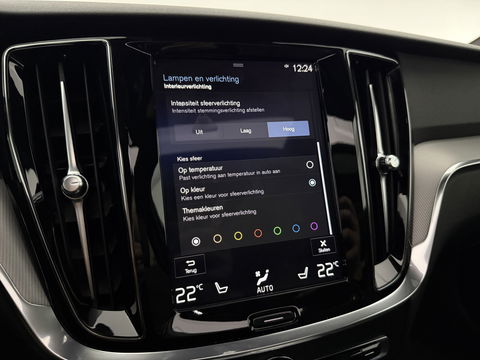 Volvo V60 2.0 T4 R-Design | 191PK | Pano |  LED | Virtual | Memory | Stoelverw. | Camera | Carplay | Cruise