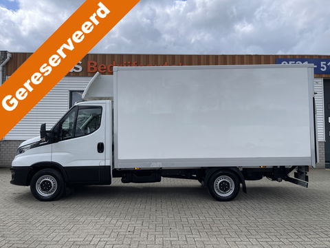 Iveco Daily 35S14 2.3 Himatic automaat 140pk / vaste prijs rijklaar € 30.950 ex btw / lease vanaf € 554 / cruise en climate control / 2 x comfort stoel / bakwagen met Zepro laadklep ! / 1110 kg netto laadvermogen / afmetingen lang 410 cm breed 210 cm hoog 200 cm