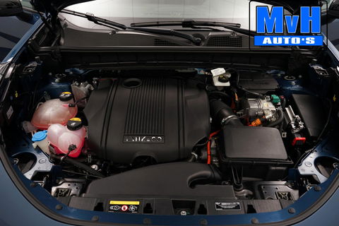 Lynk & Co 01 1.5 Plug-in Hybride|262PK|TREKHAAK|CAMERA|NAP