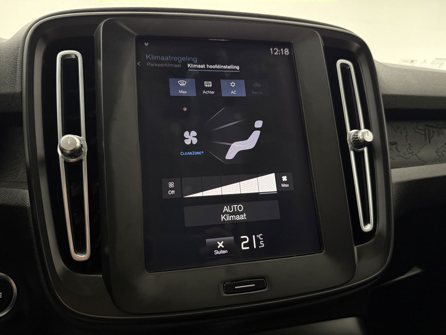 Volvo XC40 1.5 T3 | Virtual | Camera | Trekh. | LED | Cruise | Navi | Parkeersens.