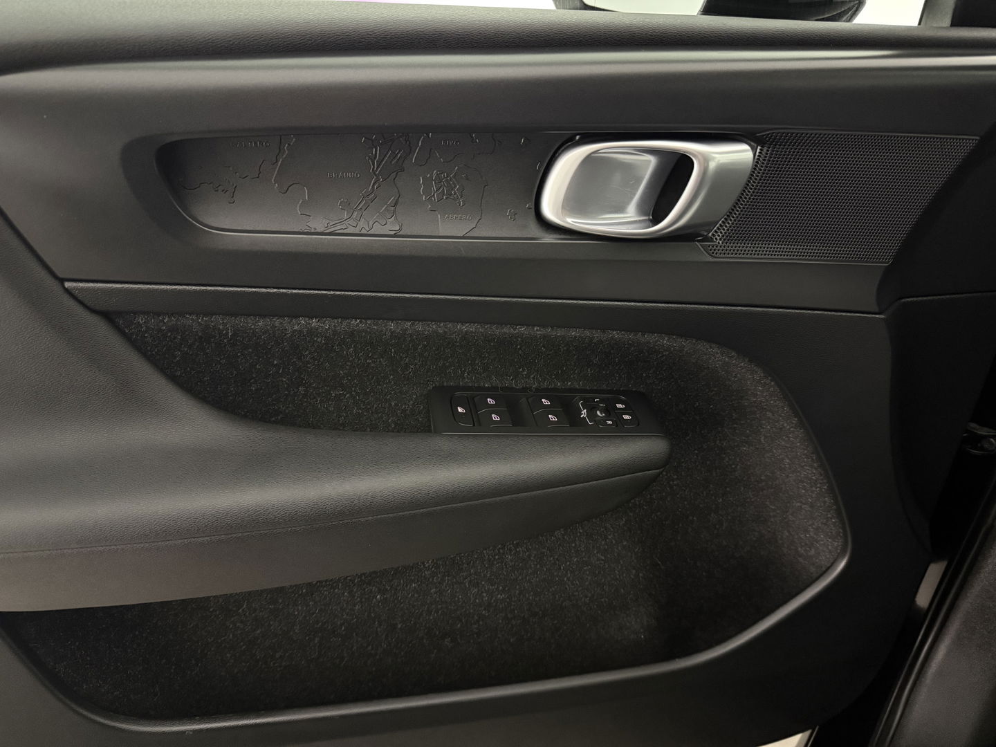 Volvo XC40 1.5 T3 | Virtual | Camera | Trekh. | LED | Cruise | Navi | Parkeersens.