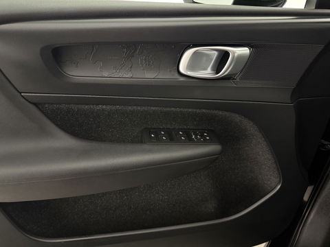 Volvo XC40 1.5 T3 | Virtual | Camera | Trekh. | LED | Cruise | Navi | Parkeersens.