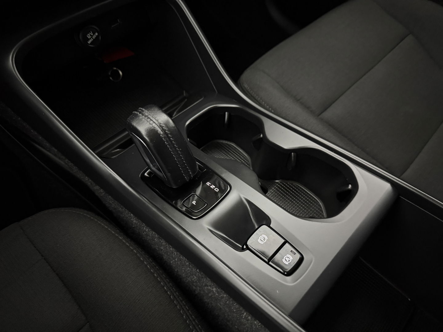 Volvo XC40 1.5 T3 | Virtual | Camera | Trekh. | LED | Cruise | Navi | Parkeersens.