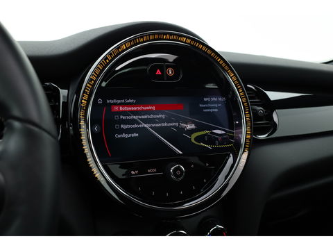 MINI Mini 2.0 John Cooper Works JCW Pack 230pk | Pano | HUD | Harman Kardon | Adapt. Cruise | Stoel- Stuurverw. | Camera