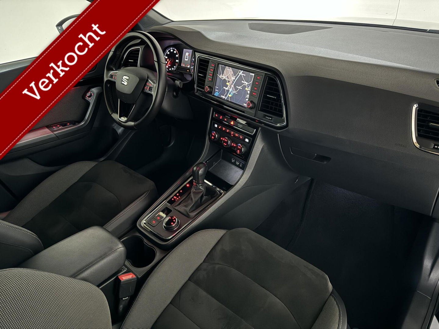 SEAT Ateca 1.5 TSI Xcellence ACC CarPlay DSG Camera Trekh. Stoelverwar.