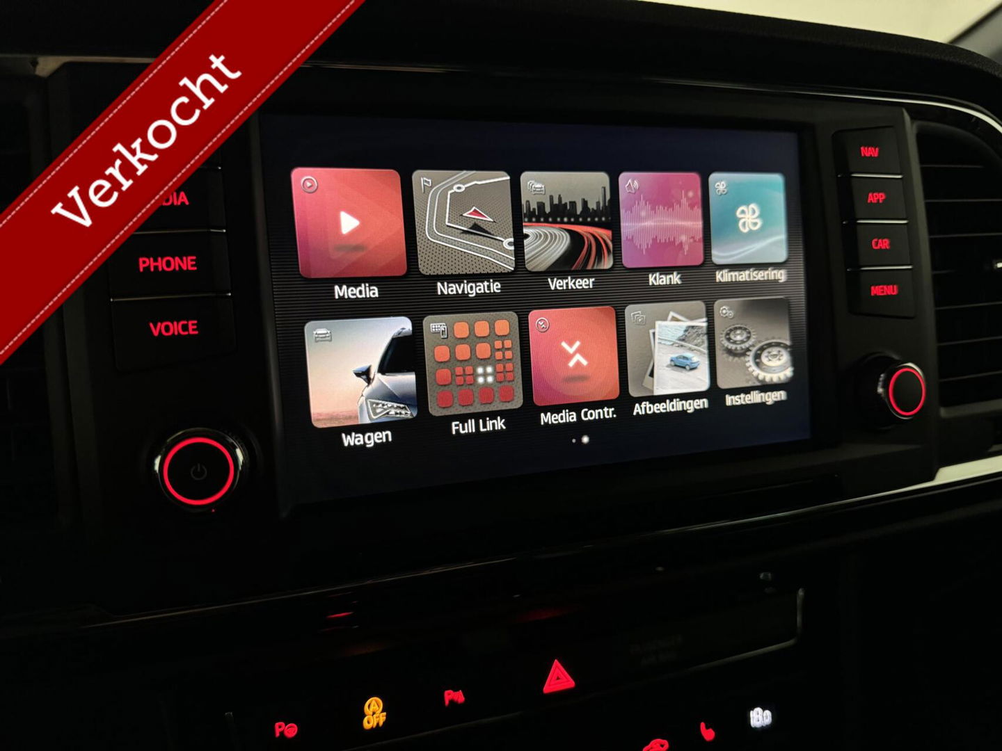 SEAT Ateca 1.5 TSI Xcellence ACC CarPlay DSG Camera Trekh. Stoelverwar.