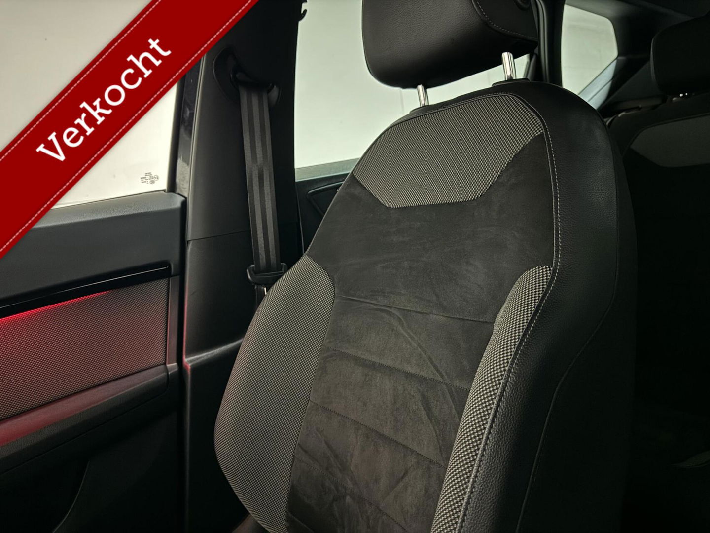 SEAT Ateca 1.5 TSI Xcellence ACC CarPlay DSG Camera Trekh. Stoelverwar.