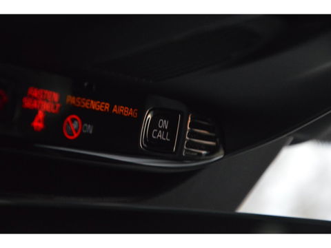 Volvo XC90 T8 Hybride R-Design | Carbon interieur | Massage stoelen | Panoramadak | 360 Camera | Head-Up Display |