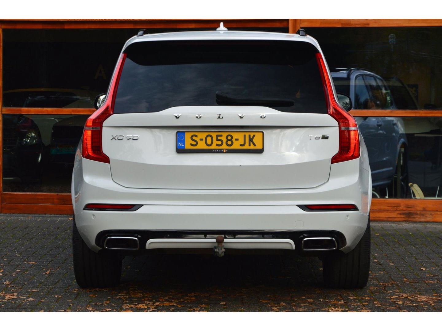 Volvo XC90 T8 Hybride R-Design | Carbon interieur | Massage stoelen | Panoramadak | 360 Camera | Head-Up Display |