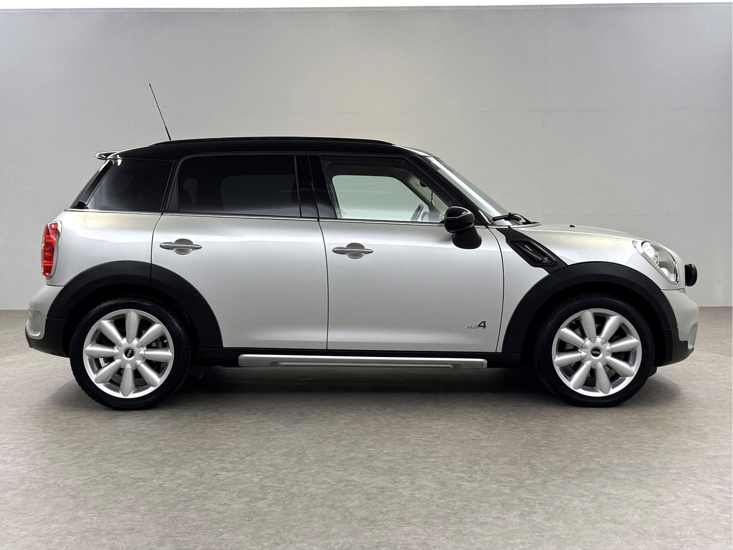 MINI Countryman 1.6 Cooper S ALL4 Chili | 191PK | LED | Clima | Cruise | Navi | Parkeersens. | Stoelverw.