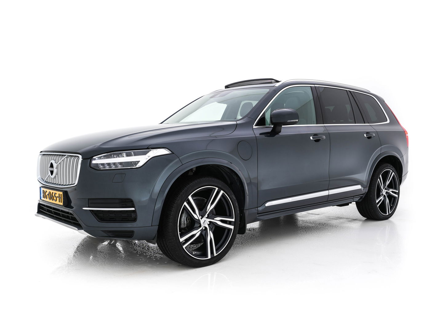 Volvo XC90 2.0 T8 Twin Engine Inscription AWD { 7-Pers } (INCL-BTW) Aut. *PANO | NAPPA-LEATHER | FULL-LED | MEMORY-PACK | KEYLESS | DAB | NAVI-FULLMAP | CAMERA | DIGI-COCKPIT | SPORT-SEATS | 22"ALU*