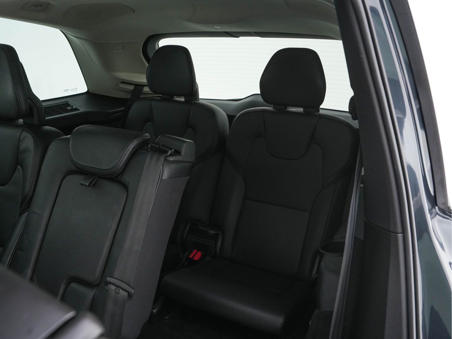 Volvo XC90 2.0 T8 Twin Engine Inscription AWD { 7-Pers } (INCL-BTW) Aut. *PANO | NAPPA-LEATHER | FULL-LED | MEMORY-PACK | KEYLESS | DAB | NAVI-FULLMAP | CAMERA | DIGI-COCKPIT | SPORT-SEATS | 22"ALU*