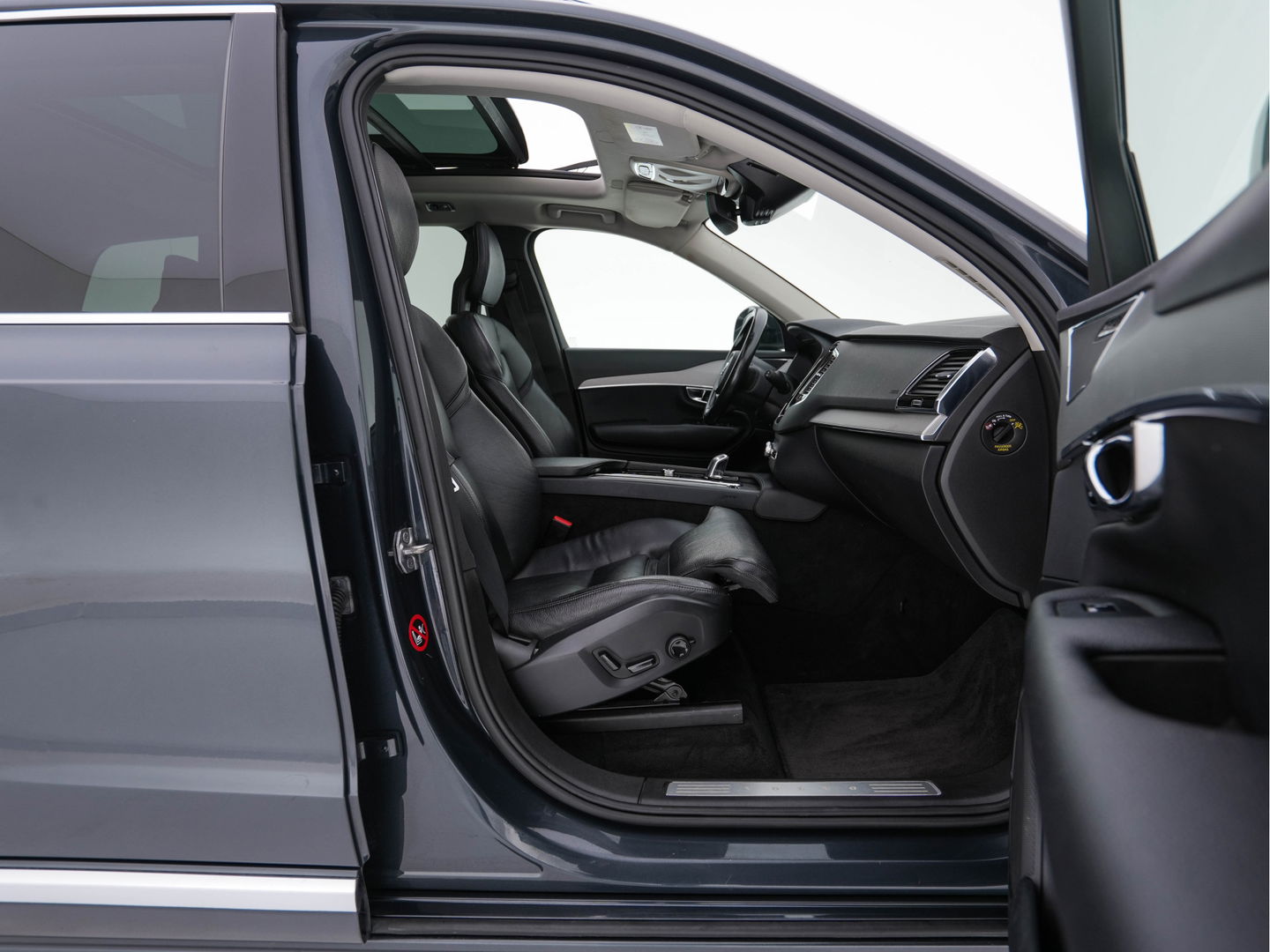 Volvo XC90 2.0 T8 Twin Engine Inscription AWD { 7-Pers } (INCL-BTW) Aut. *PANO | NAPPA-LEATHER | FULL-LED | MEMORY-PACK | KEYLESS | DAB | NAVI-FULLMAP | CAMERA | DIGI-COCKPIT | SPORT-SEATS | 22"ALU*