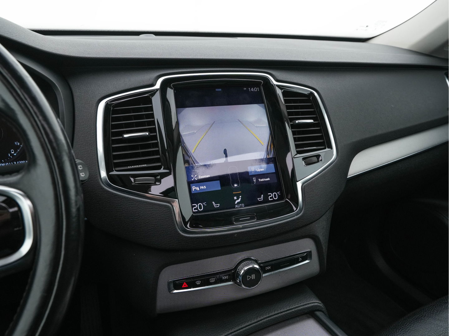 Volvo XC90 2.0 T8 Twin Engine Inscription AWD { 7-Pers } (INCL-BTW) Aut. *PANO | NAPPA-LEATHER | FULL-LED | MEMORY-PACK | KEYLESS | DAB | NAVI-FULLMAP | CAMERA | DIGI-COCKPIT | SPORT-SEATS | 22"ALU*