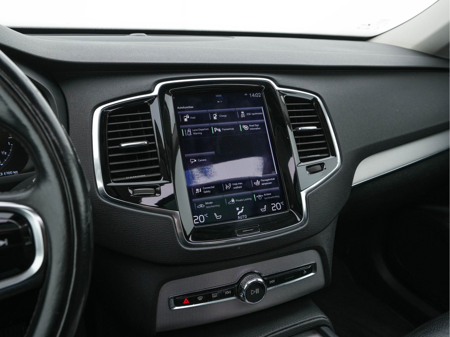 Volvo XC90 2.0 T8 Twin Engine Inscription AWD { 7-Pers } (INCL-BTW) Aut. *PANO | NAPPA-LEATHER | FULL-LED | MEMORY-PACK | KEYLESS | DAB | NAVI-FULLMAP | CAMERA | DIGI-COCKPIT | SPORT-SEATS | 22"ALU*