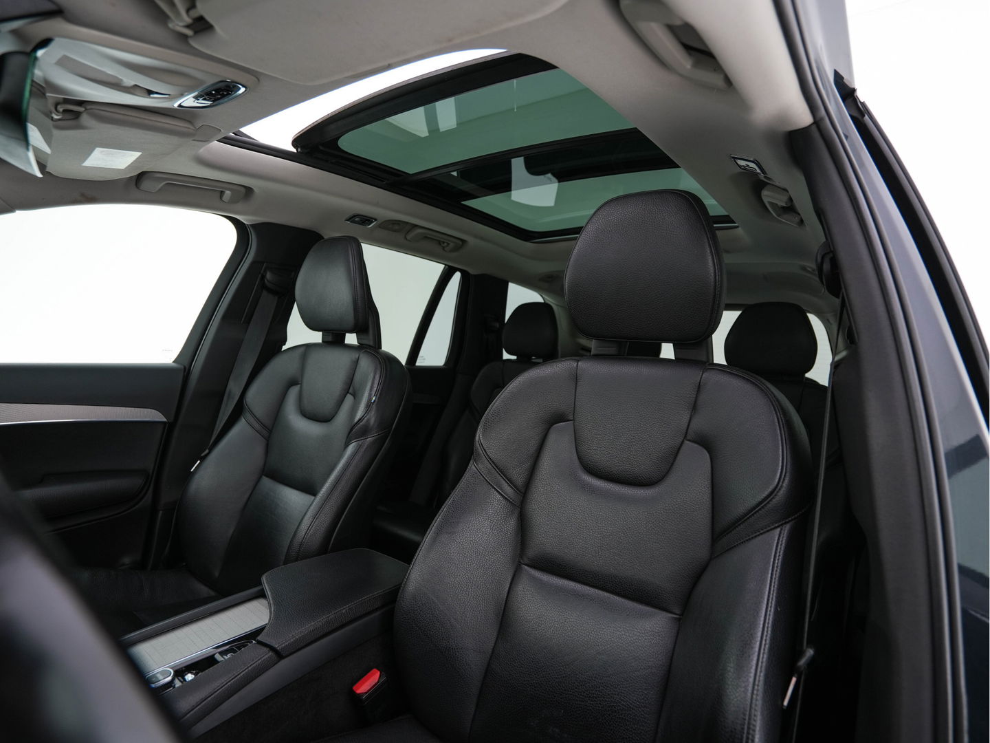 Volvo XC90 2.0 T8 Twin Engine Inscription AWD { 7-Pers } (INCL-BTW) Aut. *PANO | NAPPA-LEATHER | FULL-LED | MEMORY-PACK | KEYLESS | DAB | NAVI-FULLMAP | CAMERA | DIGI-COCKPIT | SPORT-SEATS | 22"ALU*